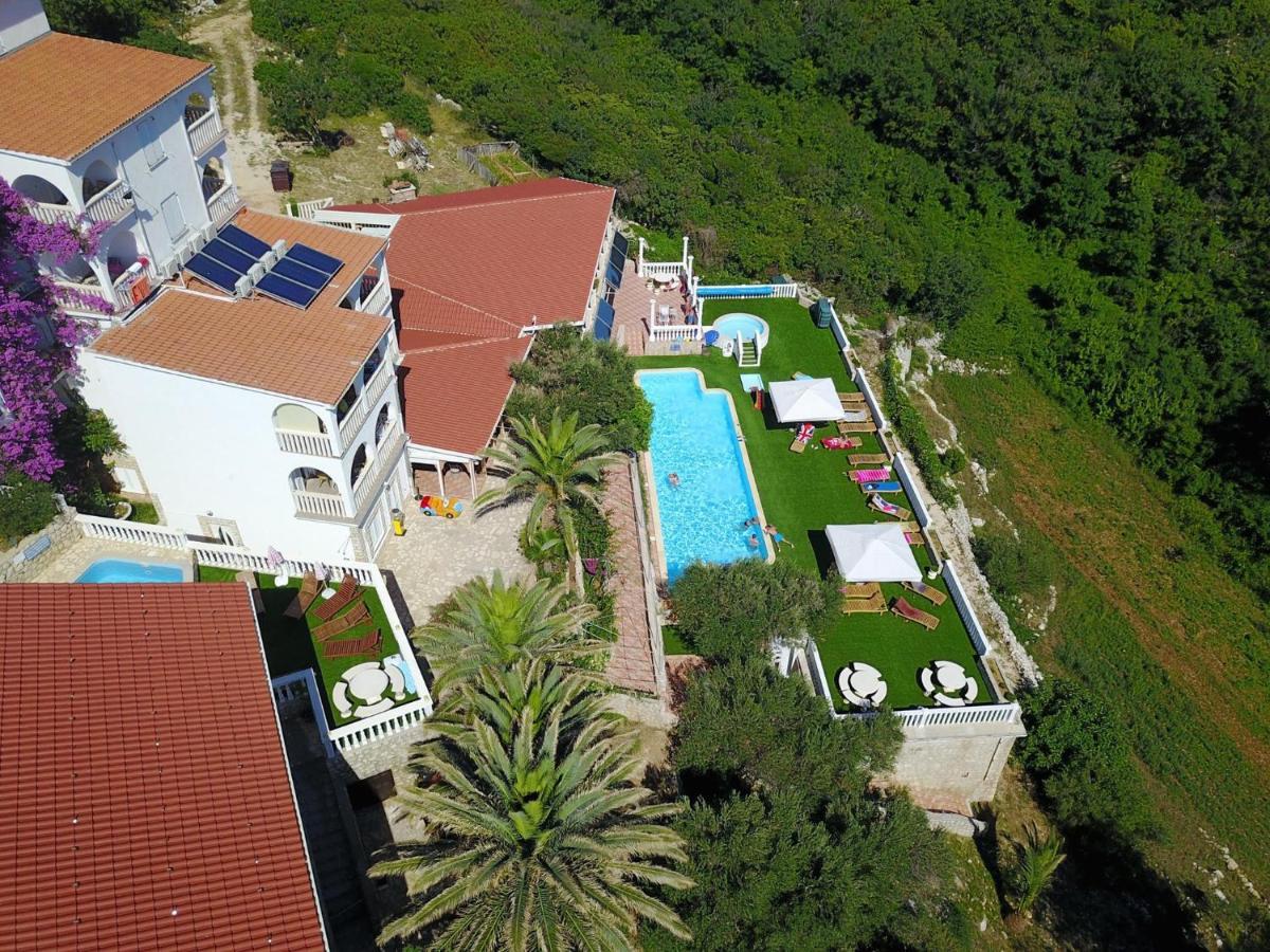 Garden Resort - Apartments Maslina Potocnica Kültér fotó