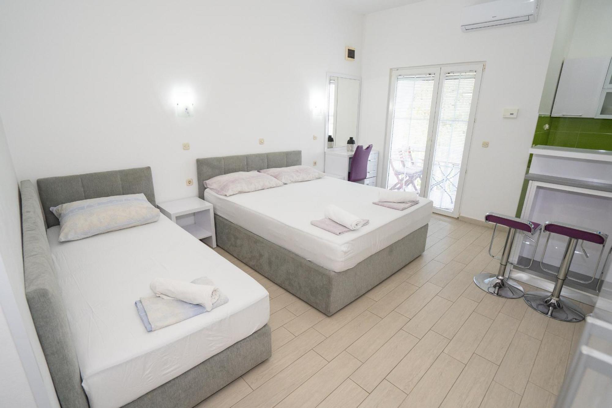 Garden Resort - Apartments Maslina Potocnica Kültér fotó